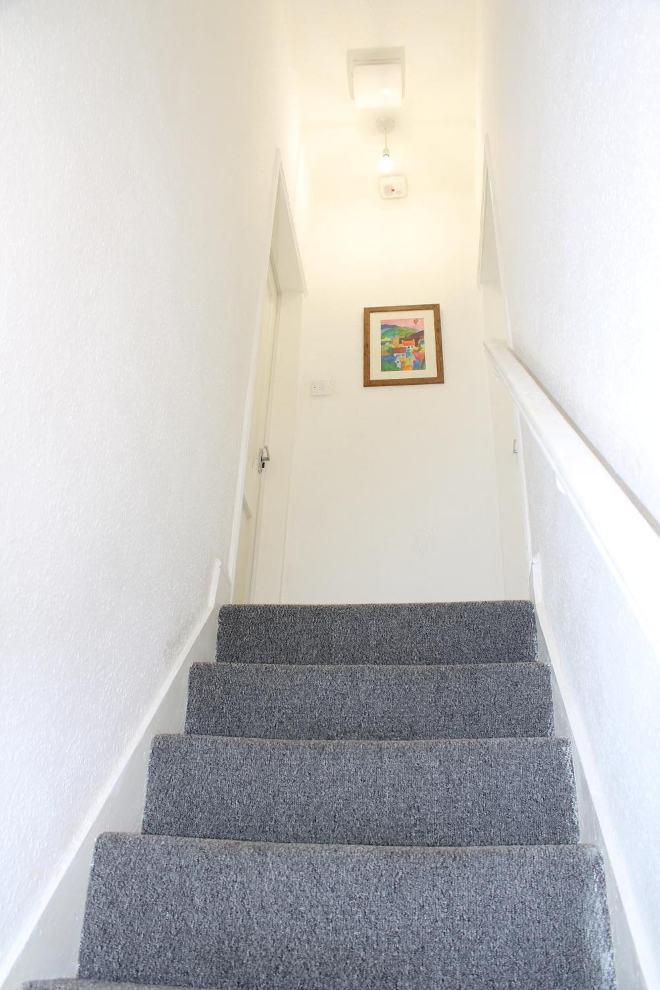 F2S Serviced Apartments 2Bedroom Terrace House With Free Wifi Netflix Suitable For Contractors Walking Distance To Train Station 더비 외부 사진