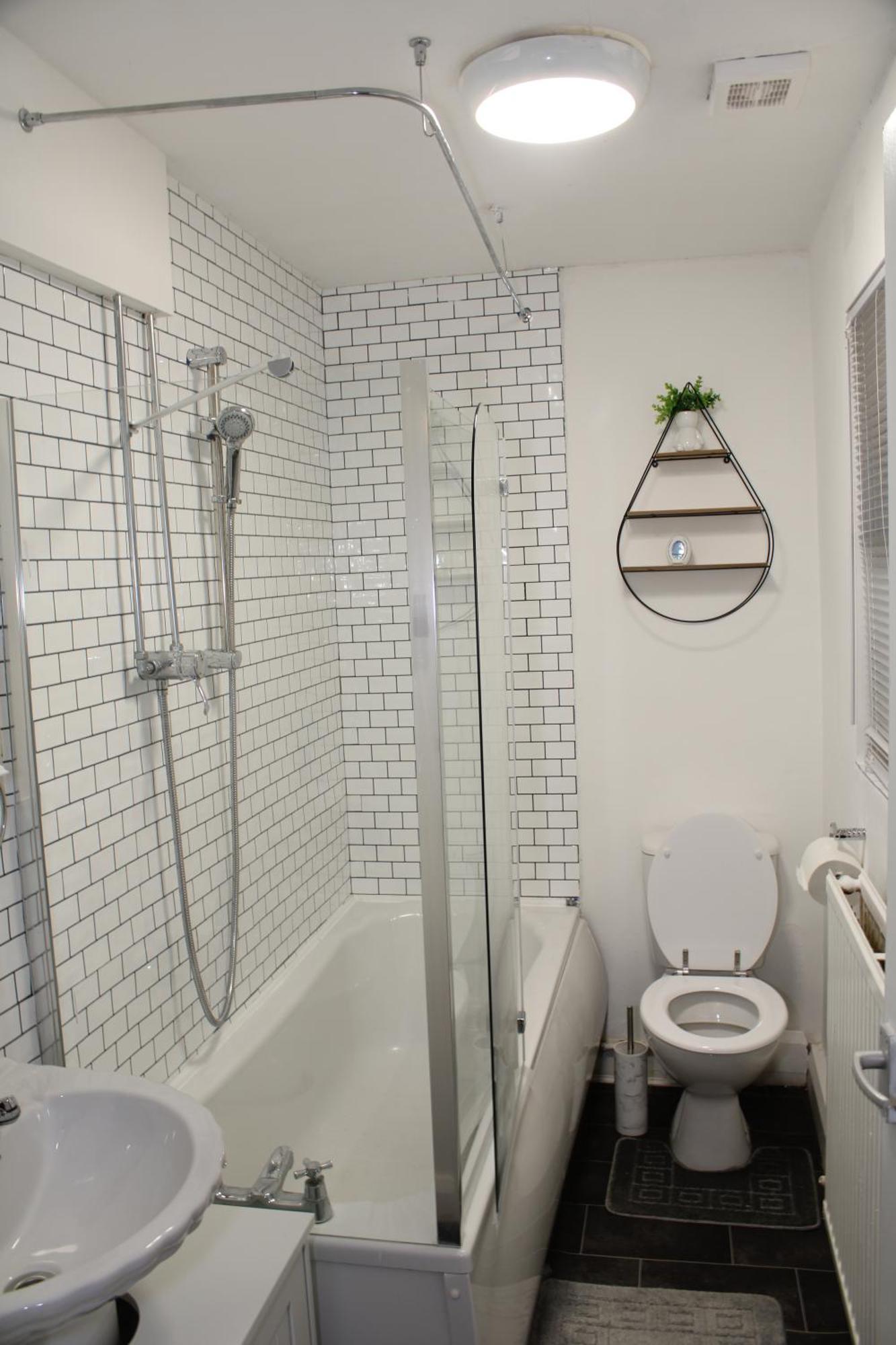 F2S Serviced Apartments 2Bedroom Terrace House With Free Wifi Netflix Suitable For Contractors Walking Distance To Train Station 더비 외부 사진